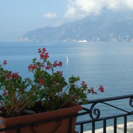 B&B Fronte Del Mare Salerno Kültér fotó