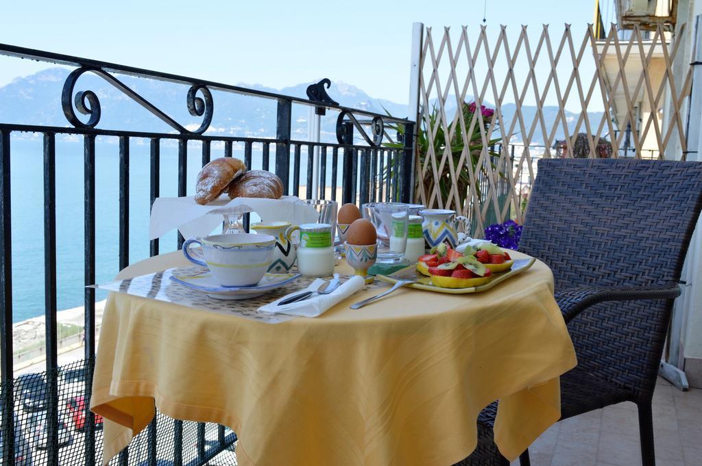 B&B Fronte Del Mare Salerno Kültér fotó