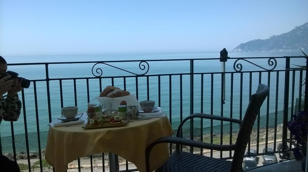 B&B Fronte Del Mare Salerno Kültér fotó